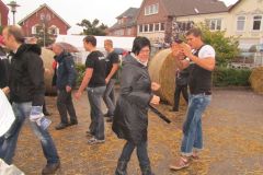 Strohballenrollen_04